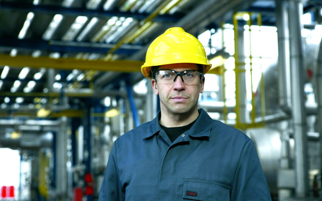 Po co okulary ochronne?